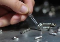 老板燃气灶紧急服务专线阐释〖燃气灶螺丝头损坏快速修复方法〗